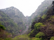 不可能完成的任務——帶家庭影院去登泰山