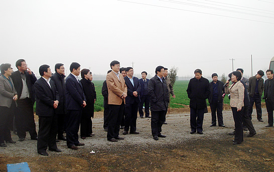 濟(jì)寧市春季農(nóng)業(yè)生產(chǎn)管理現(xiàn)場會(huì)議在汶上縣召開