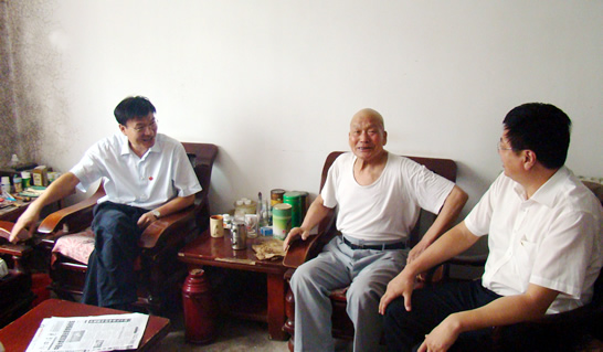 汶上縣委副書(shū)記、縣長(zhǎng)孫琪看望慰問(wèn)離休老干部