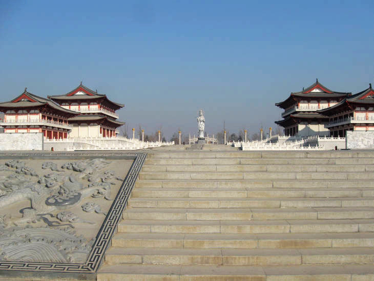 實(shí)拍佛都汶上大寶相寺的“悟空佛牙” - 張子涵 - 張子涵的博客