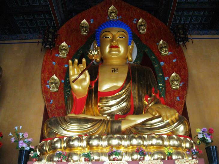 實(shí)拍佛都汶上大寶相寺的“悟空佛牙” - 張子涵 - 張子涵的博客