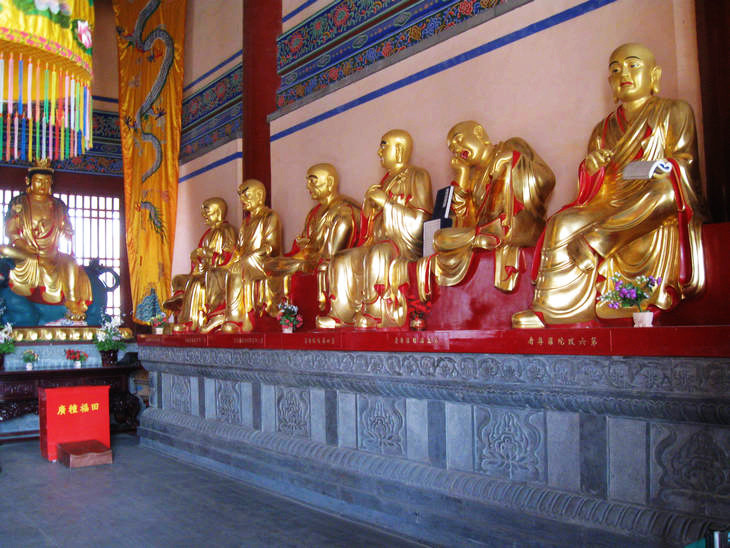實(shí)拍佛都汶上大寶相寺的“悟空佛牙” - 張子涵 - 張子涵的博客