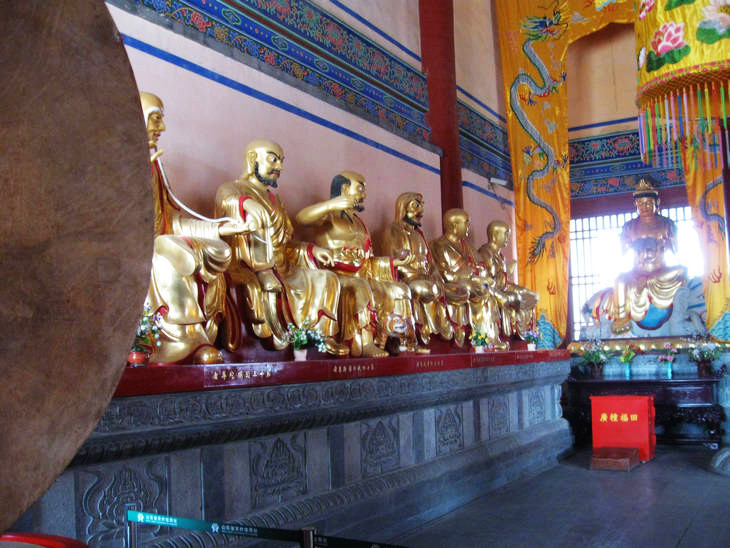 實(shí)拍佛都汶上大寶相寺的“悟空佛牙” - 張子涵 - 張子涵的博客