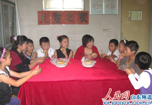 汶上留守兒童：今年中秋不孤單