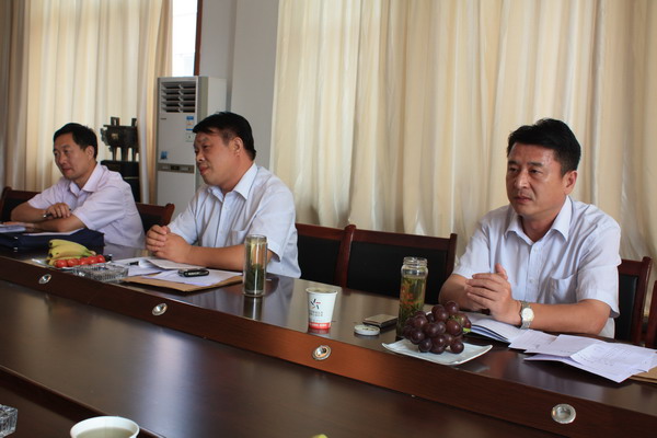 汶上縣縣委組織部、統(tǒng)戰(zhàn)部到縣教育體育局調(diào)研非黨領(lǐng)導(dǎo)干部工作