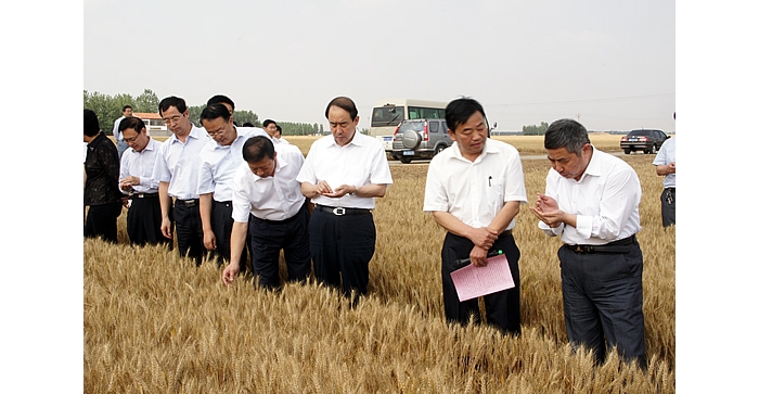山東省副省長趙潤田來汶上縣視察“三夏”生產(chǎn)和防汛工作