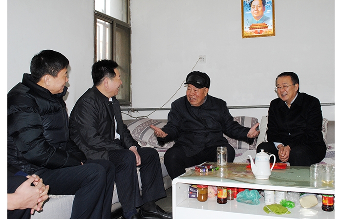 縣總工會(huì)開(kāi)展元旦春節(jié)“送溫暖”系列慰問(wèn)活動(dòng)