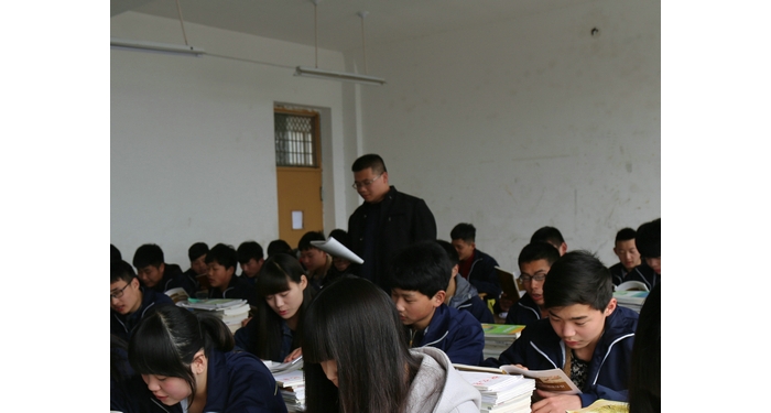 “師德典型在身邊”——汶上縣高級(jí)職業(yè)技術(shù)學(xué)校教師劉安元