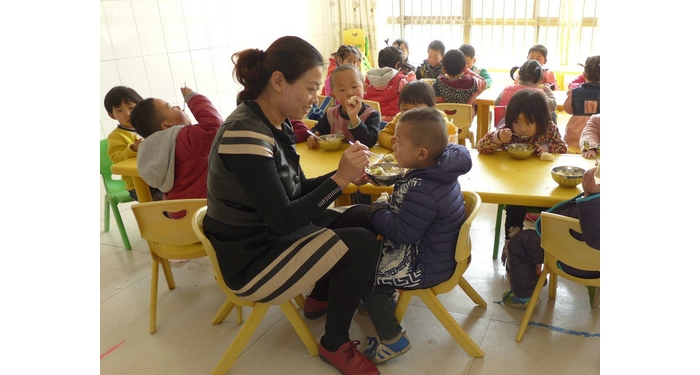 “師德典型在身邊”——白石鎮(zhèn)中心幼兒園教師沈華