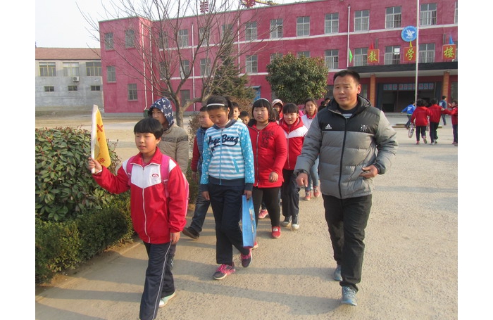 “師德典型在身邊”——南旺鎮(zhèn)中心小學教師王殿彬
