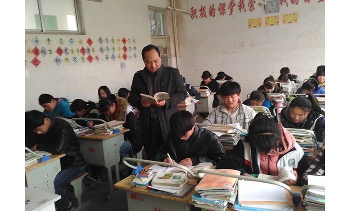 “師德典型在身邊”——汶上縣劉樓鎮(zhèn)中學教師徐德明