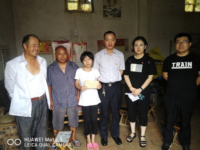 汶上縣人民政府 部門動態(tài) “扶貧救孤護(hù)苗”汶上縣規(guī)劃事務(wù)服務(wù)中心在行動