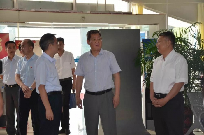 汶上縣人民政府 政務要聞 省人力資源和社會保障廳副廳長侯復東來汶調研
