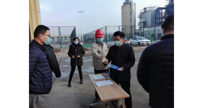 汶上縣人民政府 部門動態(tài) 縣工信局長張來金帶隊督導檢查企業(yè)疫情防控工作